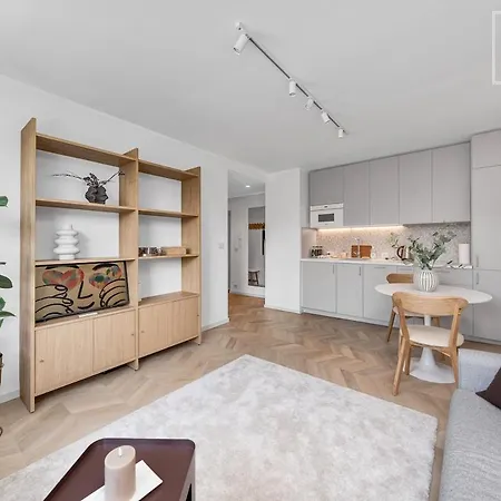 Cozy Renovated 1-bedroom In