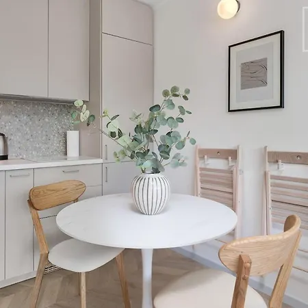 Cozy Renovated 1-bedroom In Reval